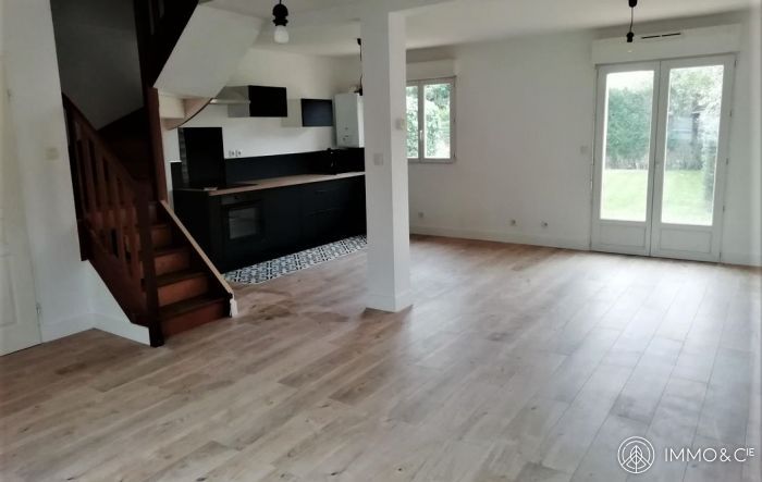 Vente maison à Pont-à-Marcq - Ref.EWM093