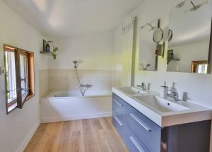 Vente maison à  - Ref. - Image 2